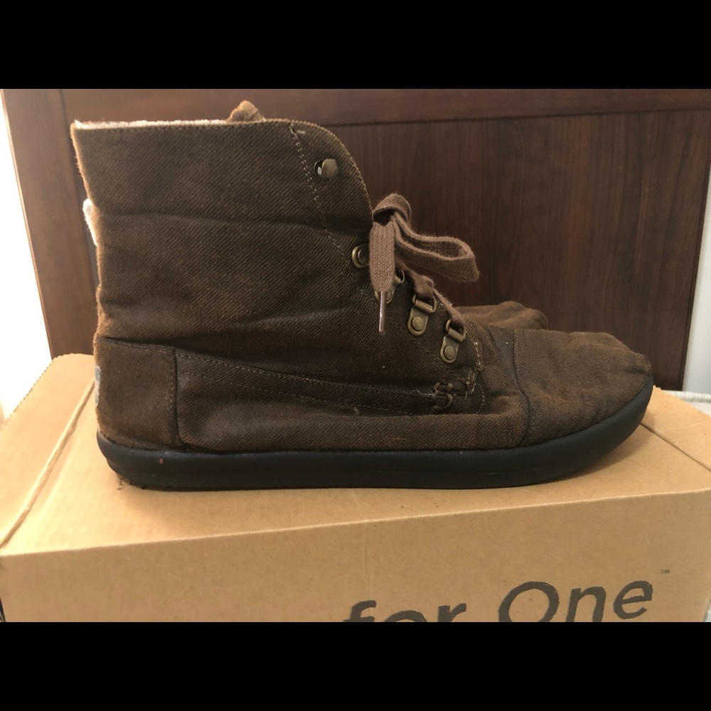 Toms high tops